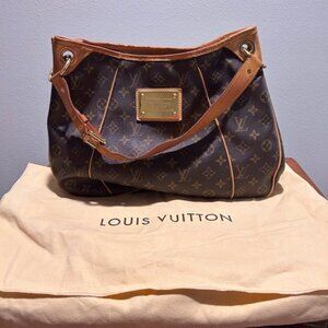 Louis Vuitton Galliera PM Shoulder Bag